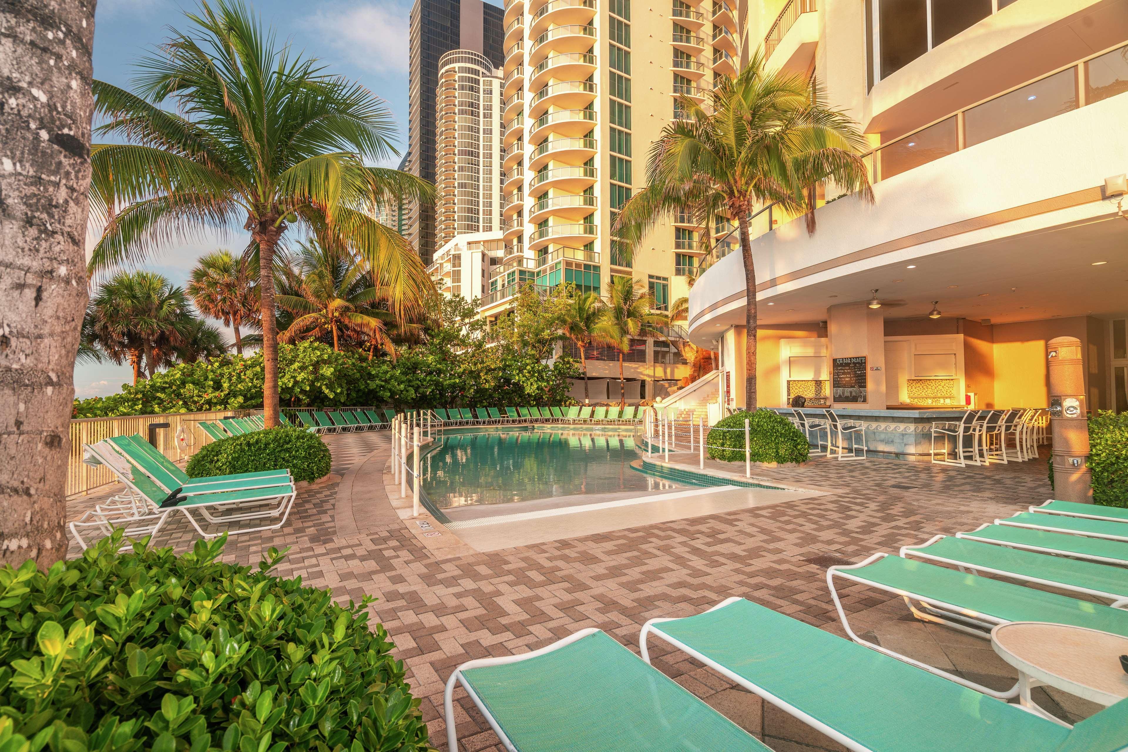 Doubletree By Hilton Ocean Point Resort - North Miami Beach Sunny Isles Beach Ngoại thất bức ảnh