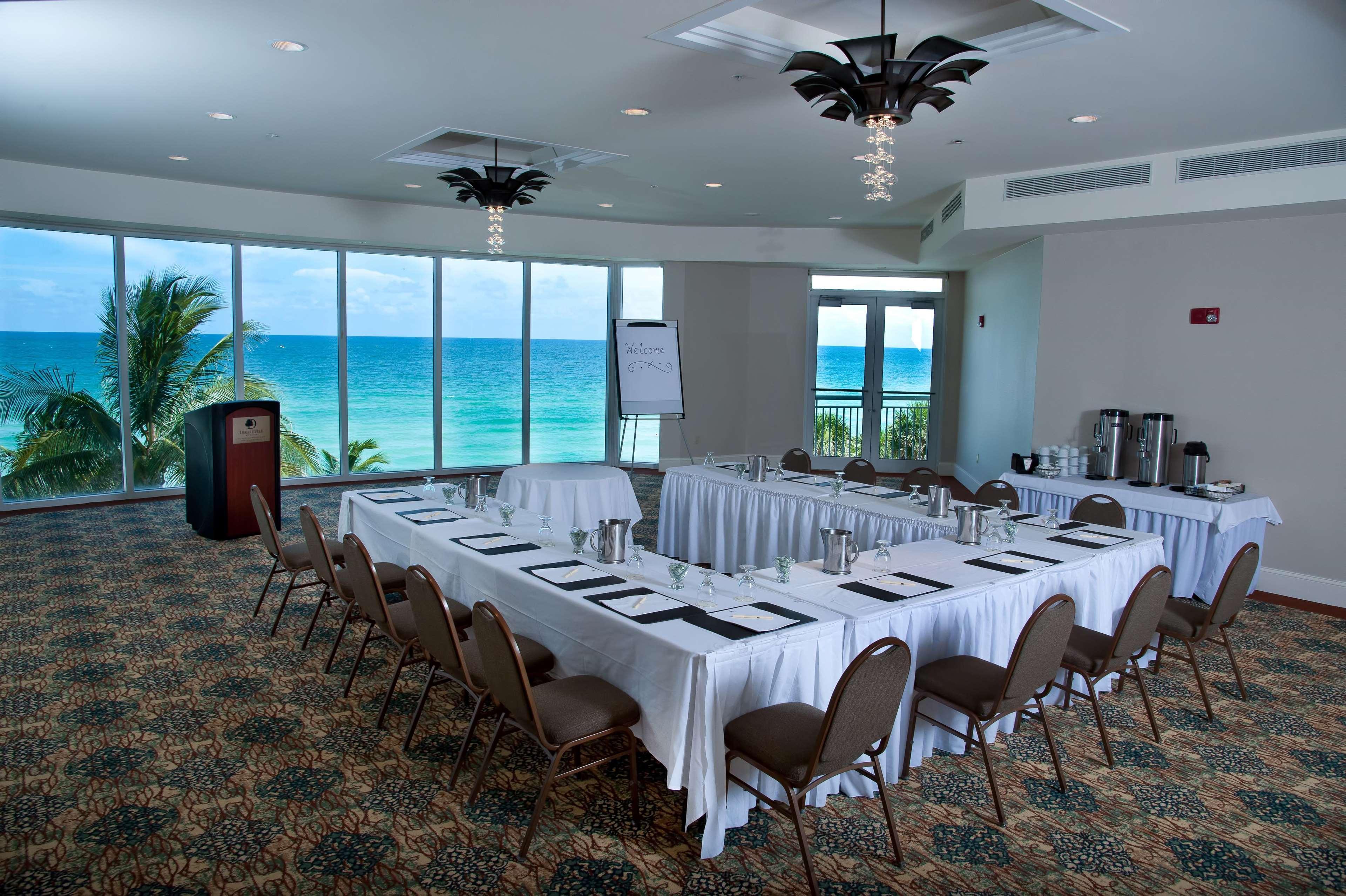 Doubletree By Hilton Ocean Point Resort - North Miami Beach Sunny Isles Beach Ngoại thất bức ảnh