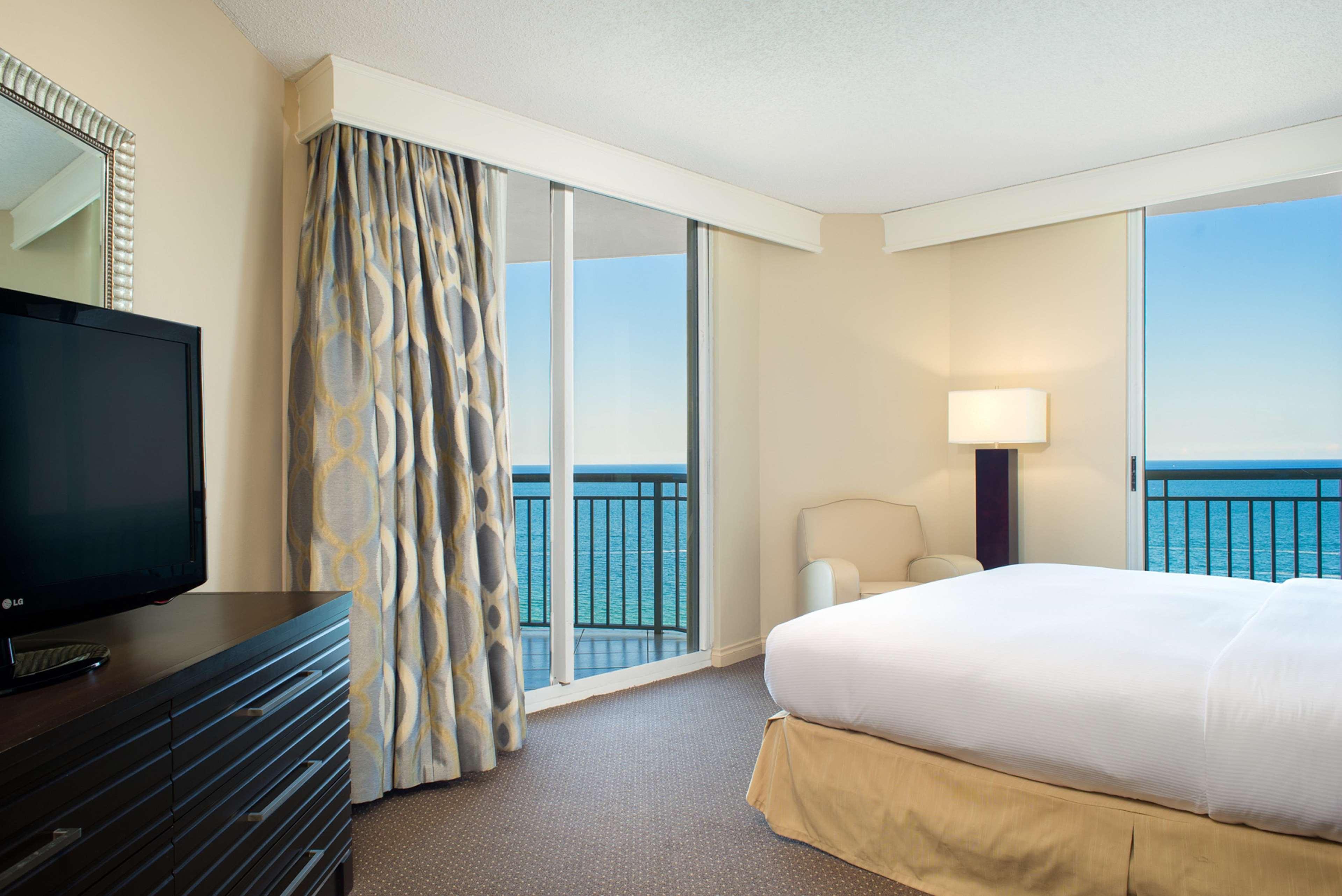 Doubletree By Hilton Ocean Point Resort - North Miami Beach Sunny Isles Beach Ngoại thất bức ảnh